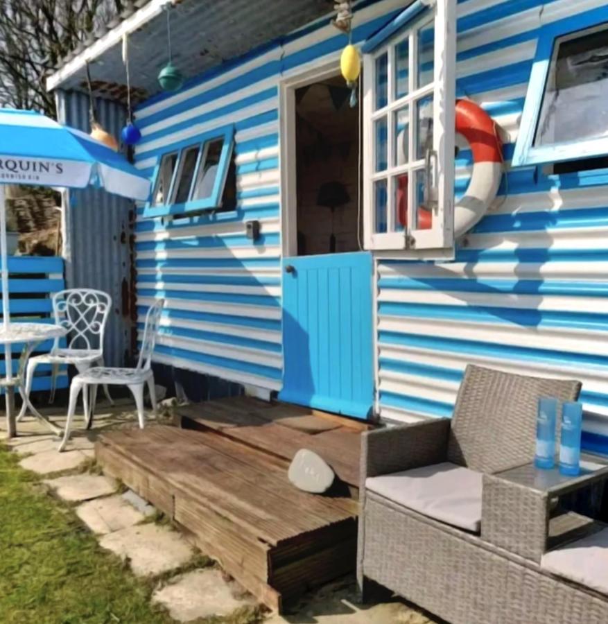 Treguth Glamping Unique Experience - Themed Huts Hotel Saint Day Exterior photo